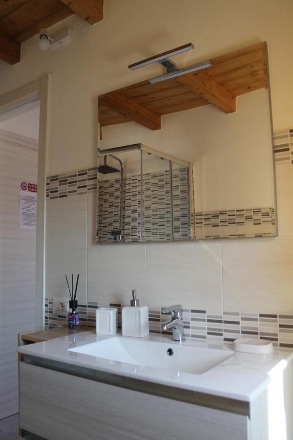 b&b U PUNENTI La Maddalena  Bagian luar foto