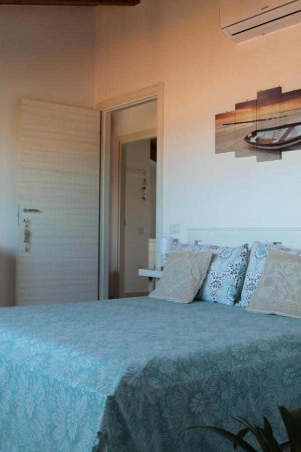b&b U PUNENTI La Maddalena  Bagian luar foto