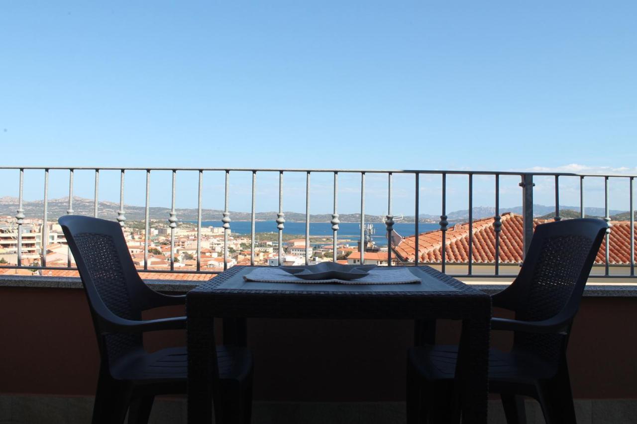 b&b U PUNENTI La Maddalena  Bagian luar foto